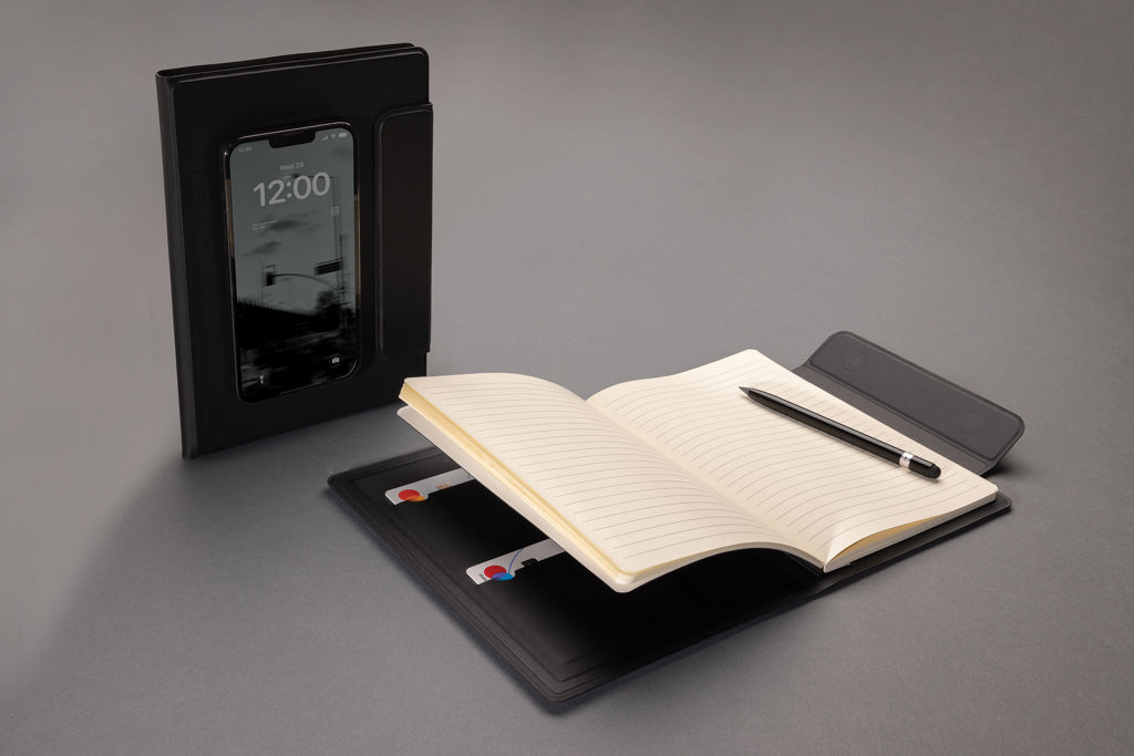 Stuart RCS certified RPU magnetic A5 portfolio - Black