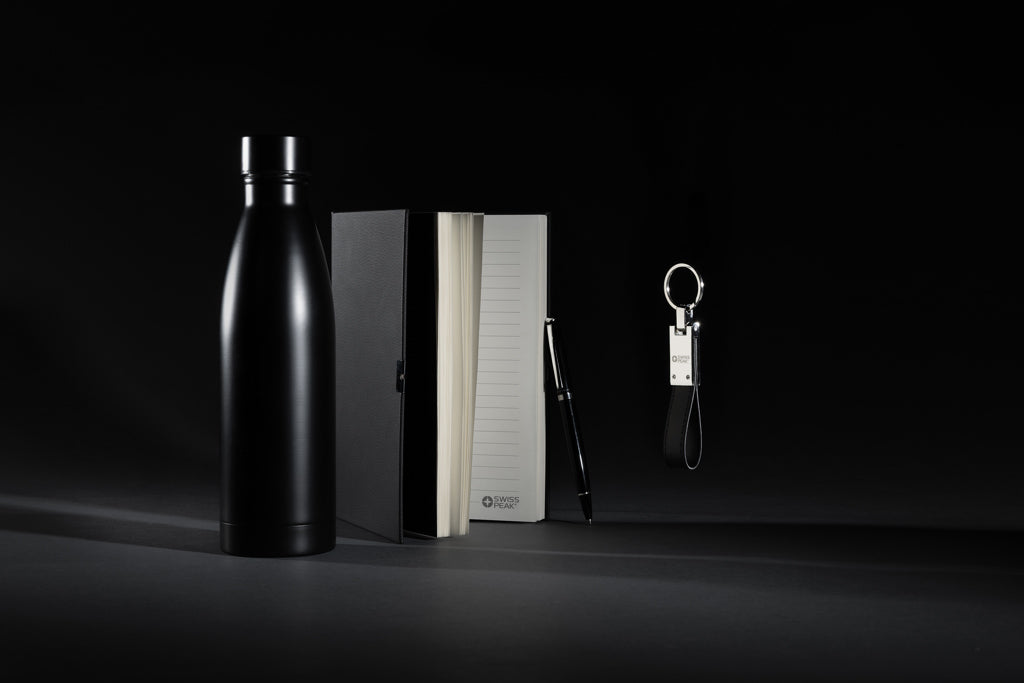 Swiss Peak RCS deluxe business gift set w/ water bottle - Black
