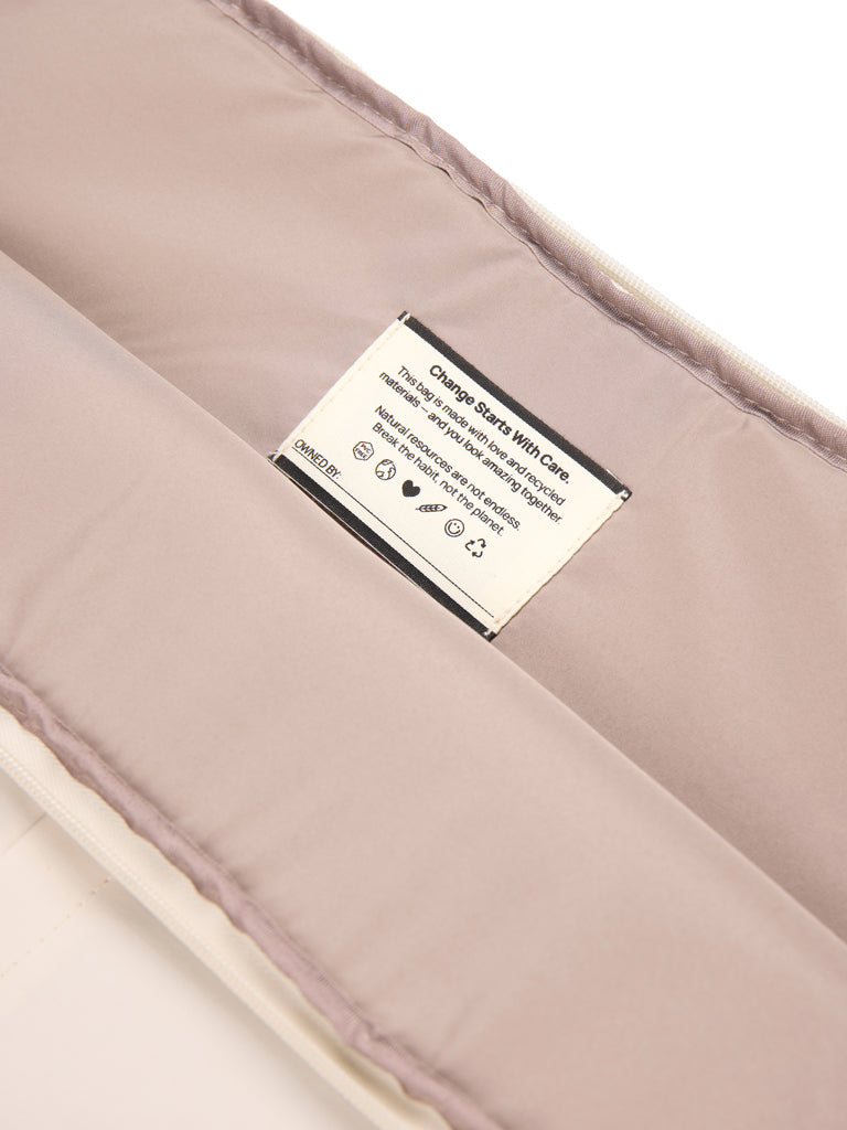 KENTO URBAN RCS recycled nylon 15.6 inch laptop sleeve - Beige