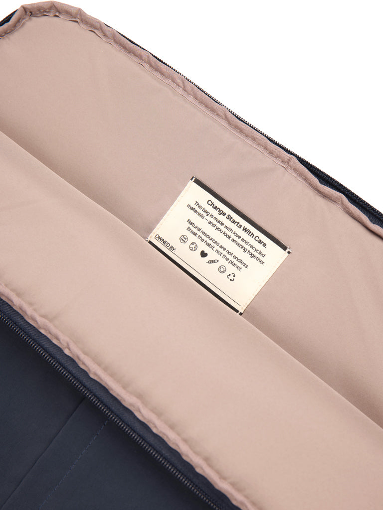 KENTO URBAN RCS recycled nylon 15.6 inch laptop sleeve - Navy
