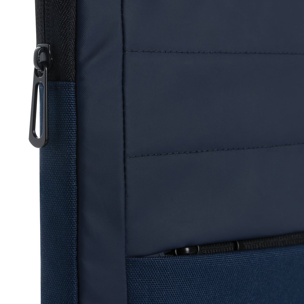 Armond AWARE™ RPET 15.6 inch laptop sleeve - Navy