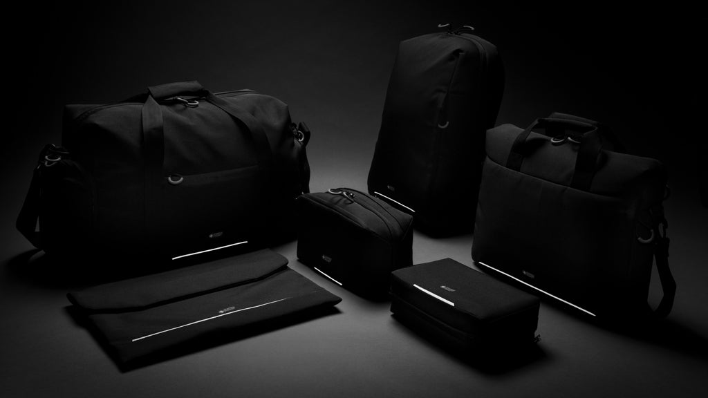 Swiss Peak AWARE™ tech pouch PVC free - Black