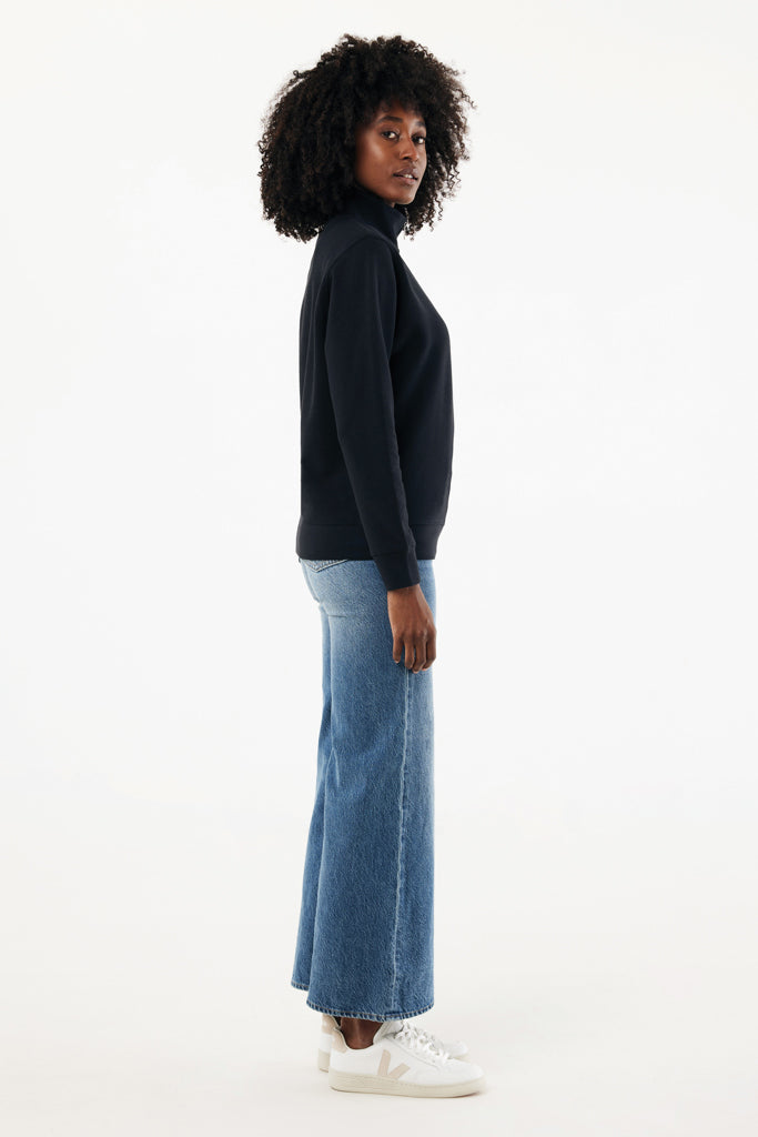 IQONIQ Elgon recycled cotton quarter zip sweater - Black