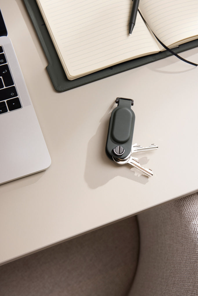 VINGA Baltimore RCS Key Organiser With Finder Dual - Green