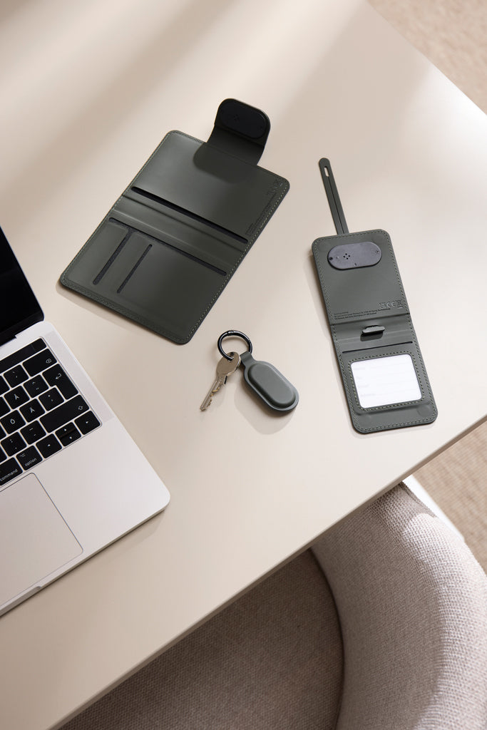 VINGA Baltimore RCS Luggage Tag With Finder Dual - Green