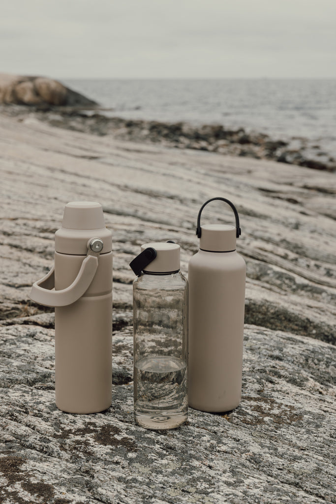 VINGA Baltimore RCS recycled SS bottle 600 ML - Greige