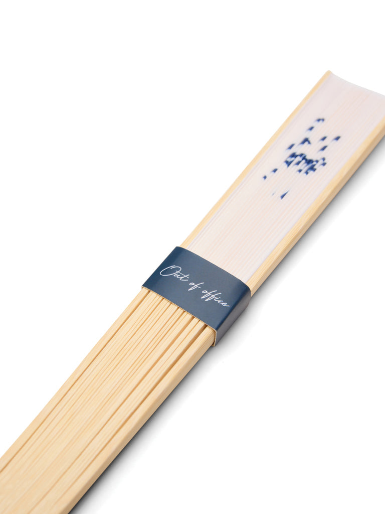 VINGA Out of office hand fan - White