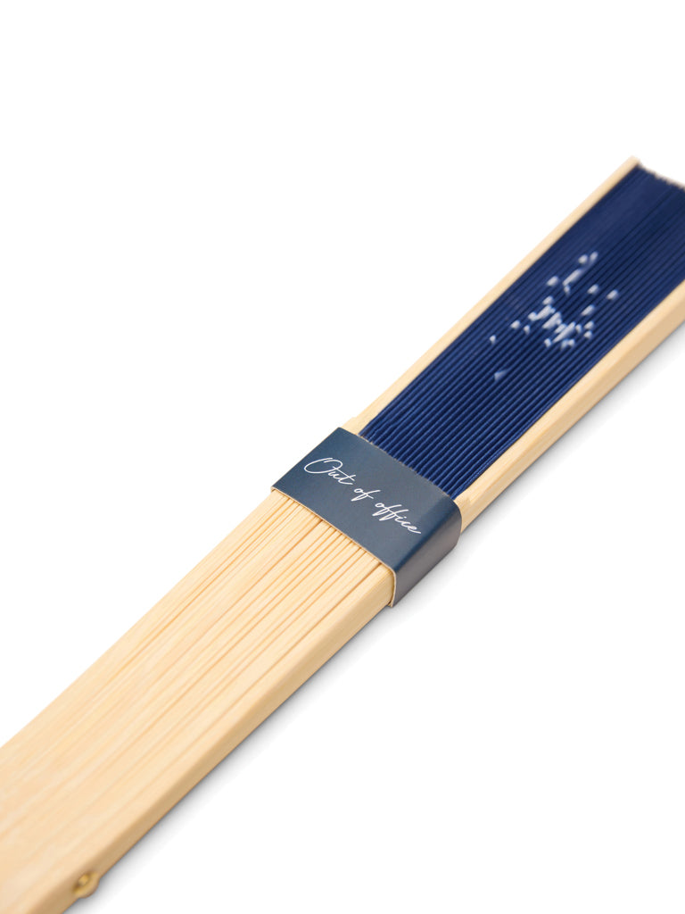 VINGA Out of office hand fan - Navy