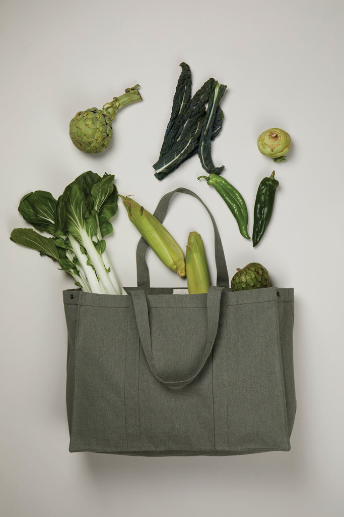 VINGA Hilo AWARE™ recycled canvas maxi tote bag - Green