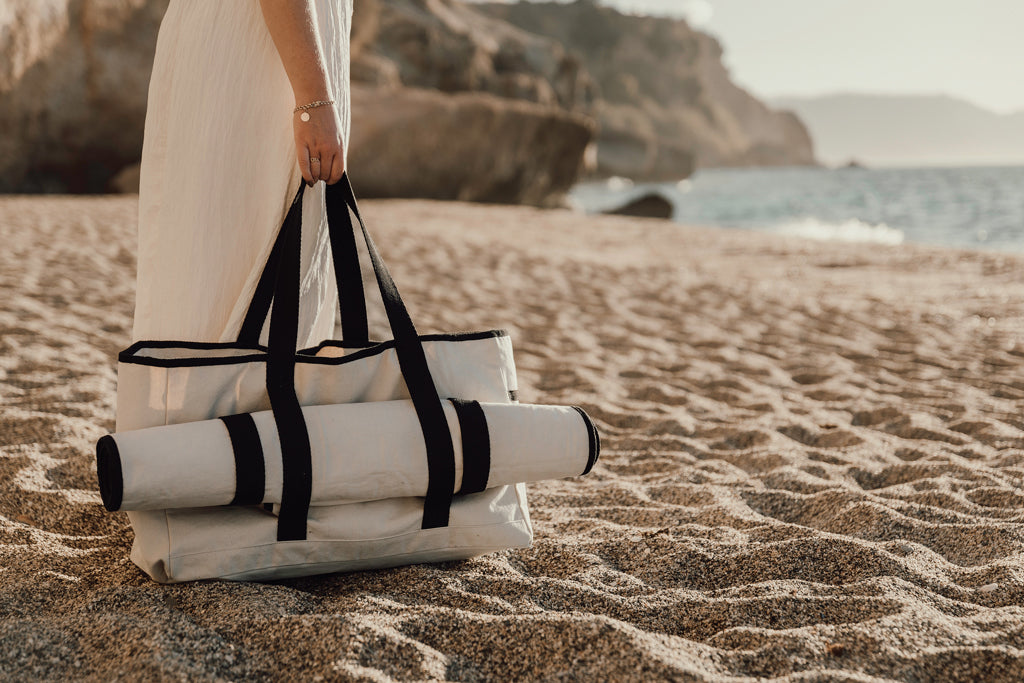 VINGA Volonne AWARE™ recycled canvas beach bag - Off White