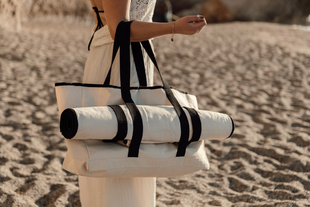 VINGA Volonne AWARE™ recycled canvas beach bag - Off White