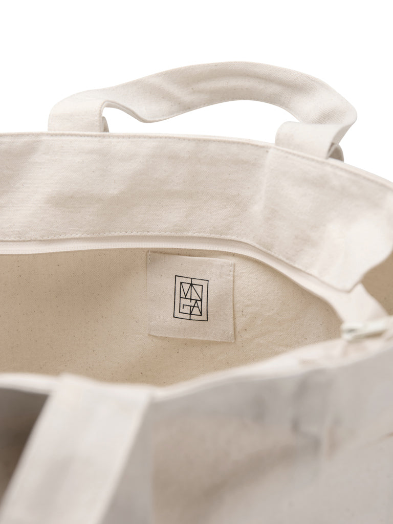 VINGA Hilo AWARE™ recycled canvas zip tote - Off White