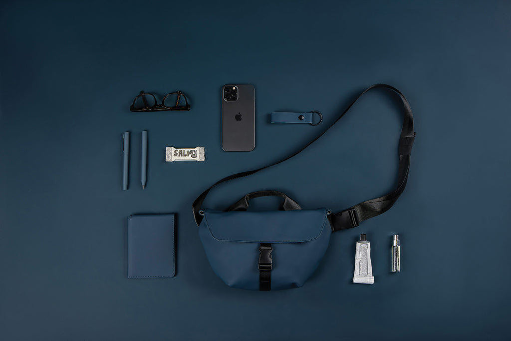VINGA Baltimore RCS sling bag - Navy