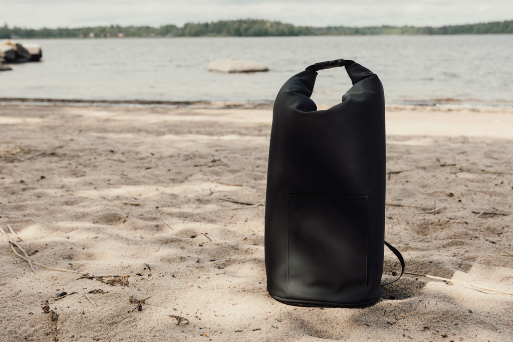 VINGA Baltimore RCS Roll-top cooler bag - Black
