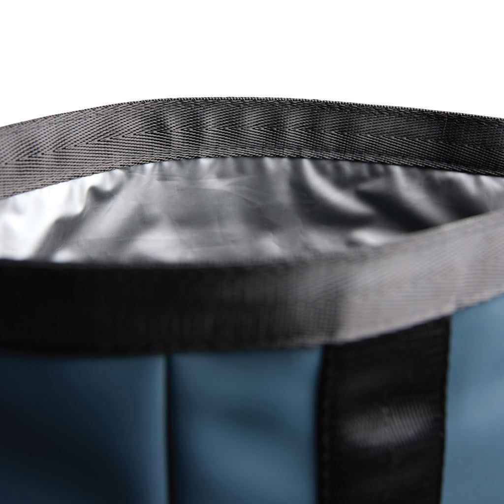VINGA Baltimore RCS Roll-top cooler bag - Navy