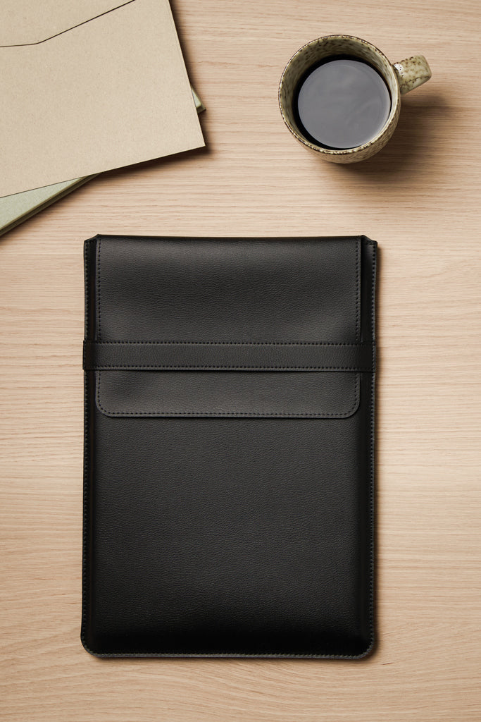 VINGA Timo PU RCS RPET 14' laptop sleeve - Black