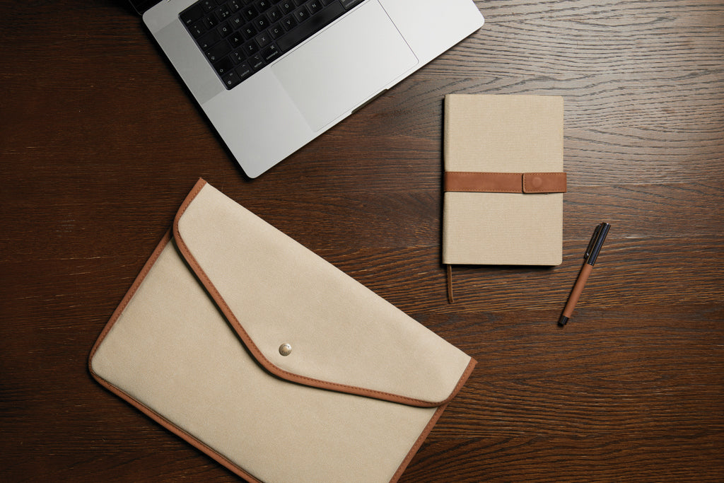 VINGA Bosler GRS recycled canvas 16' laptop sleeve - Beige