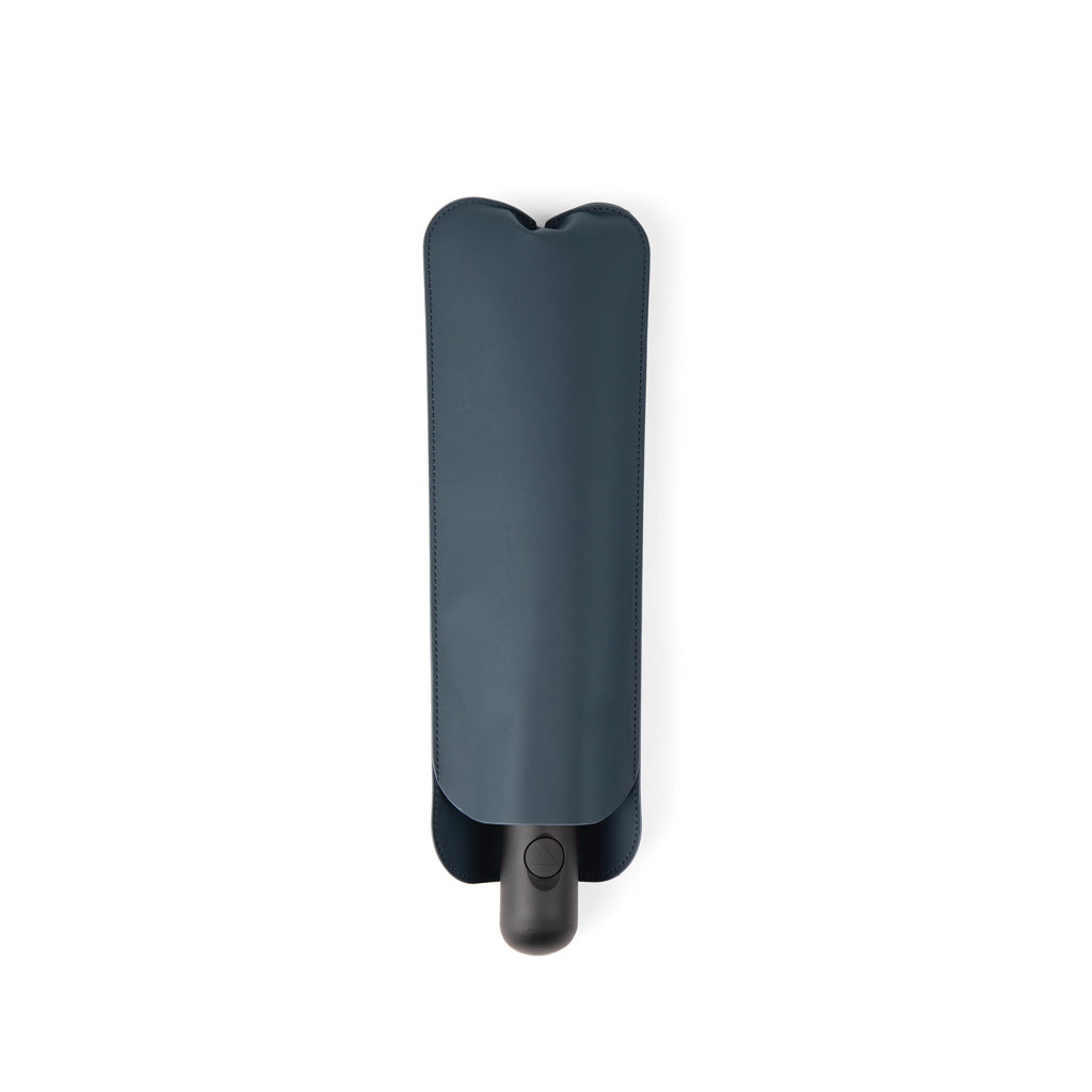 VINGA Baltimore AWARE™ RPET 21' umbrella - Navy