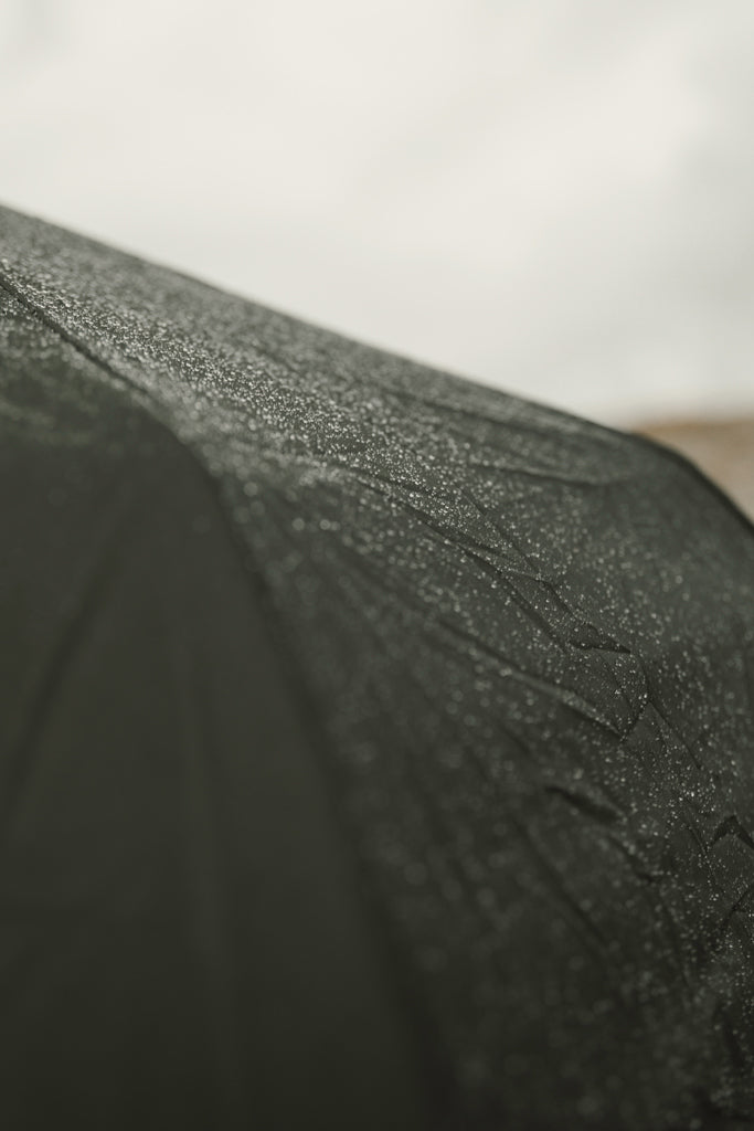 VINGA Baltimore AWARE™ RPET 21' umbrella - Green